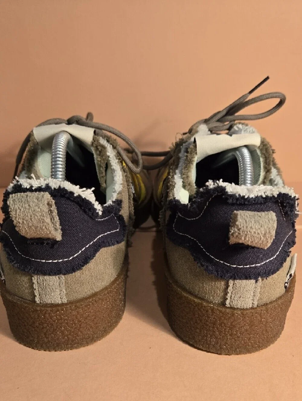 Size 10.5 - Adidas Originals Men's Campus 80S SFTM Shoes, Focus Olive/Black/Gum.